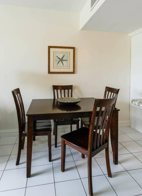 Beach Living At Island Pine Villas Blp George Town Dış mekan fotoğraf