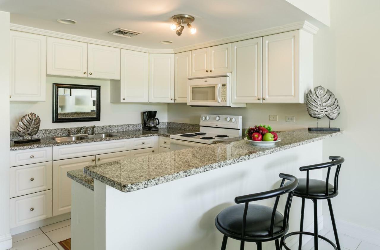Beach Living At Island Pine Villas Blp George Town Dış mekan fotoğraf